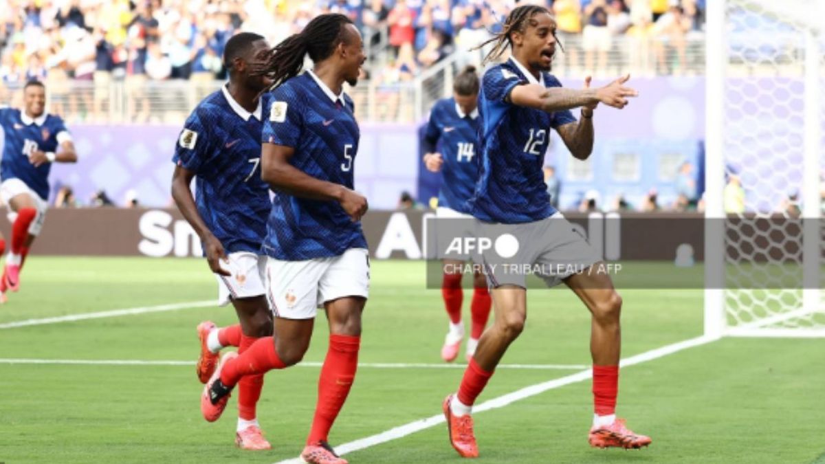 Francia se empieza a instaurar en 8vos de final con el segundo gol a Suecia