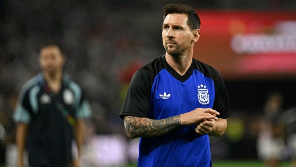 VIDEO: Así reaccionó Messi al ser requisado en Estados Unidos