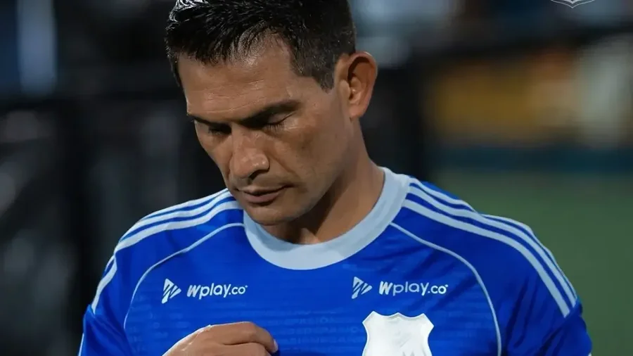 Mackalister Silva.