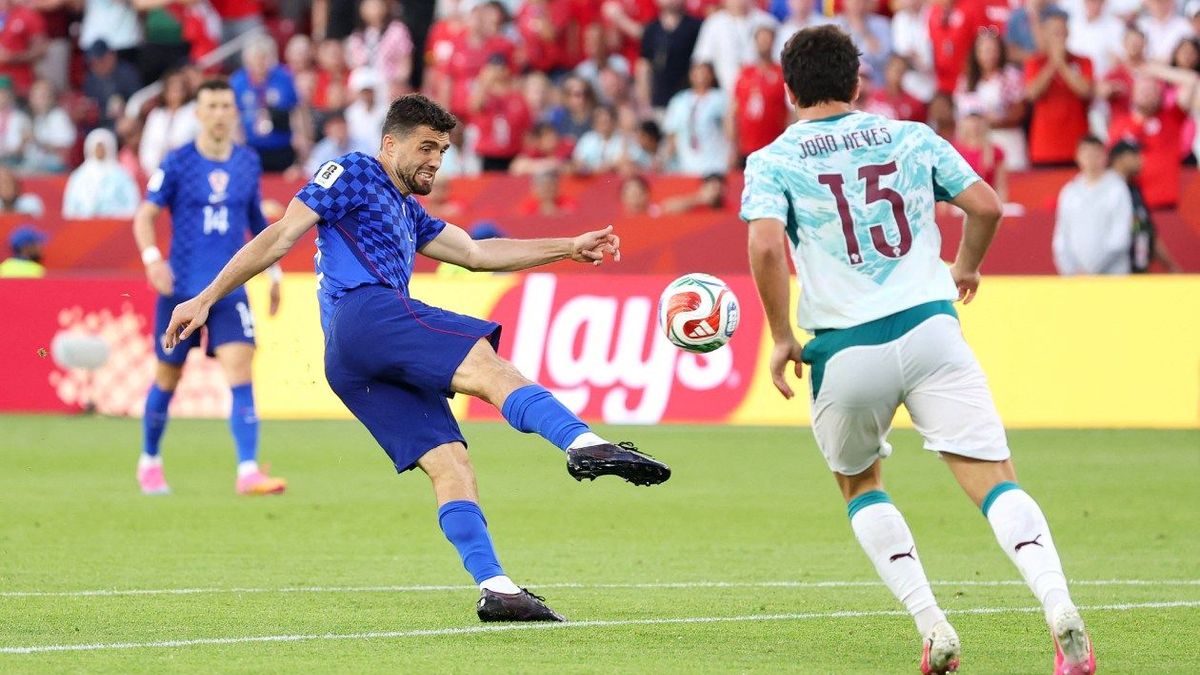 Mateo Kovacic impactó el palo