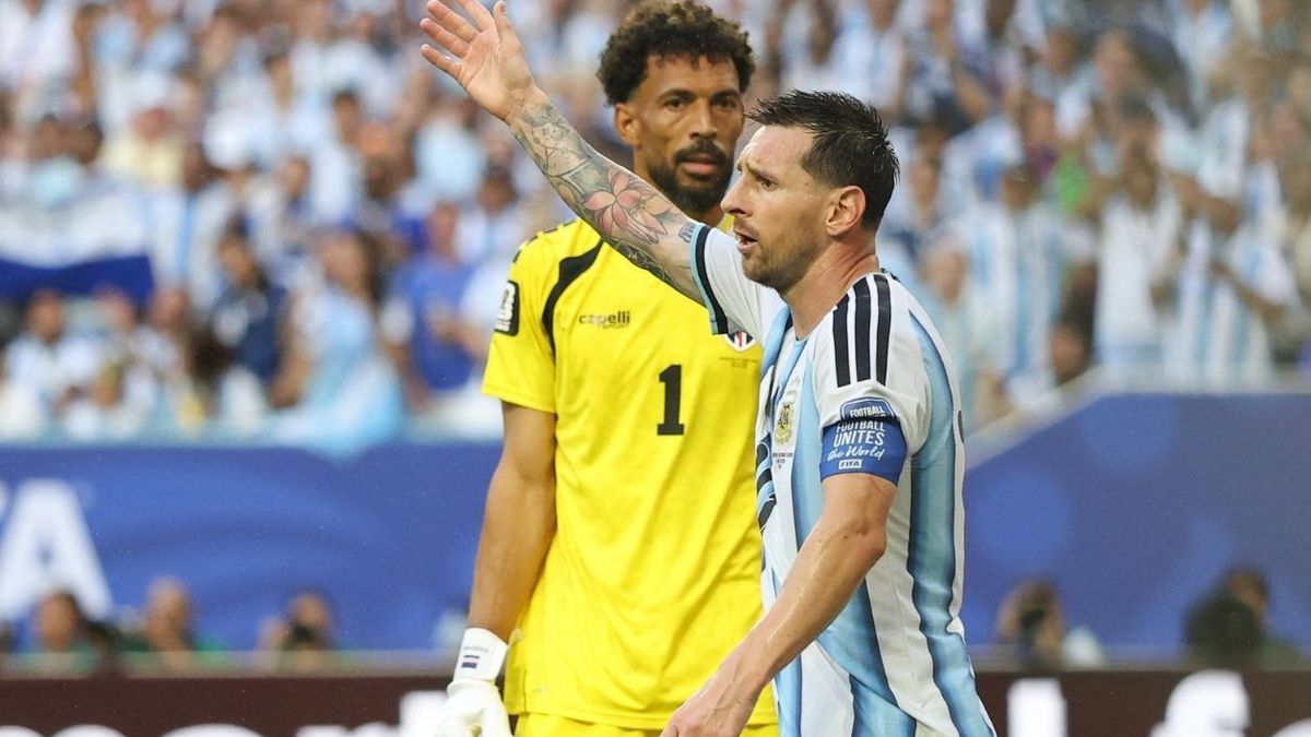 Messi botó el segundo de Argentina