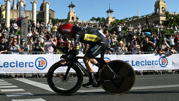 Jonas Vingegaard da el golpe y gana la etapa 1 del Tour de Francia 2026