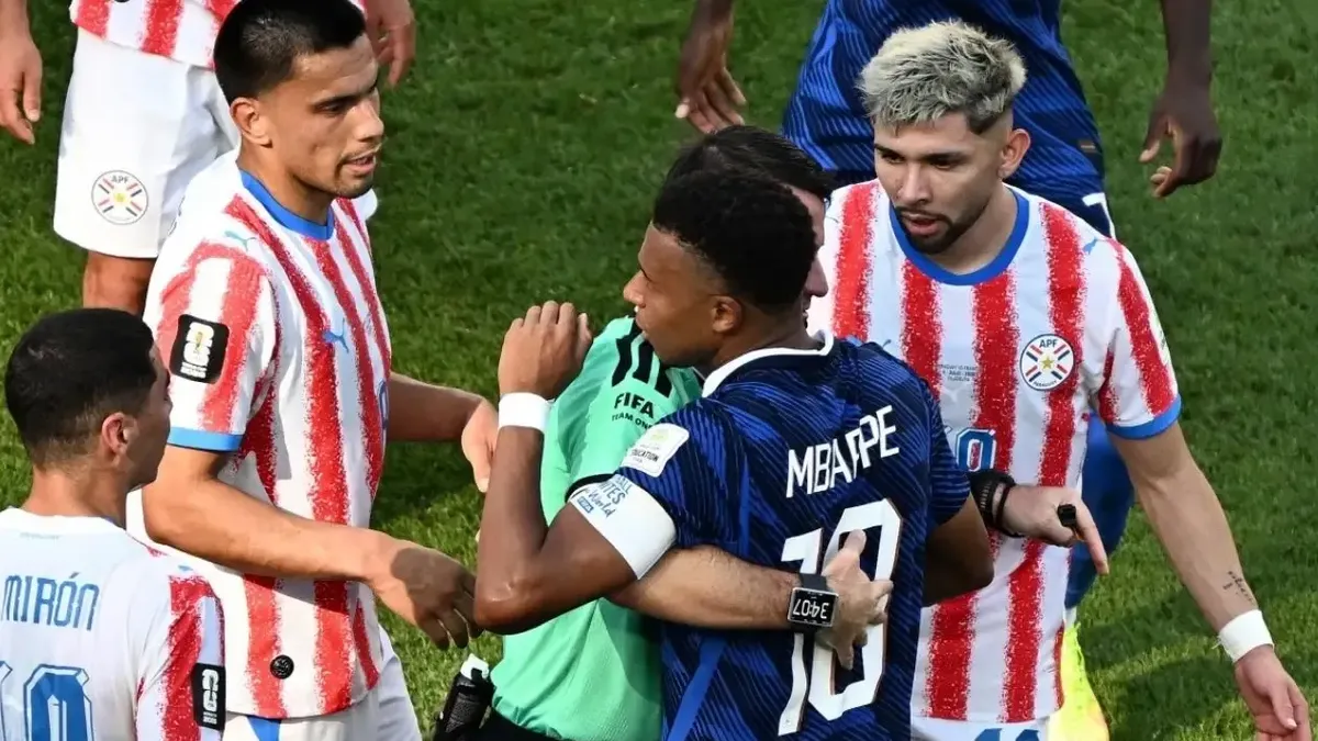 Mbappé estalló en pleno partido y el Francia vs. Paraguay.