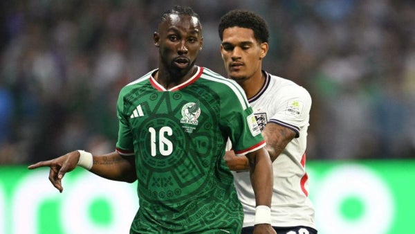 VIDEO: Julián Quiñones le marca golazo de volea a Inglaterra