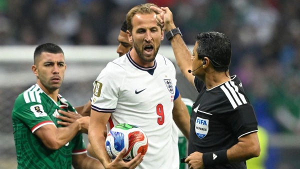 VIDEO: Roja en Inglaterra y gol de Kane en cinco minutos