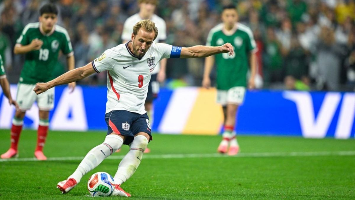Inglaterra clasifica.