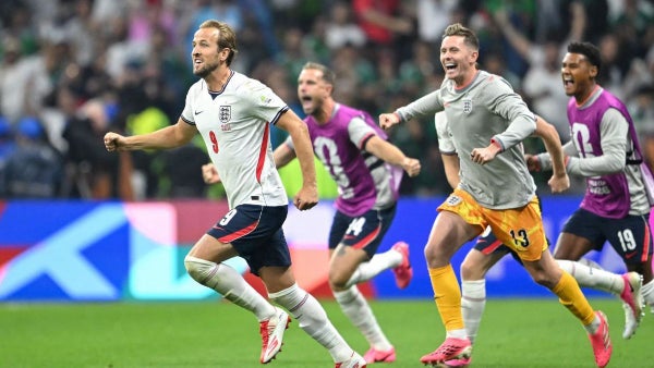 [Video] Inglaterra sufre baja para el resto de Mundial: Henderson se fracturó en pleno festejo