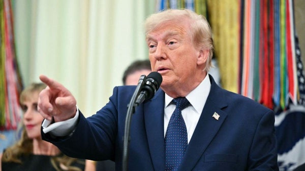 Crece la polémica en el Mundial: Trump confirmó que llamó a Infantino por la roja a Folarin Balogun