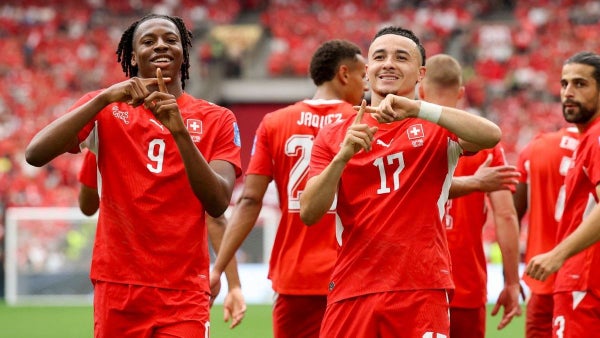 Suiza confirma baja clave vs Colombia y duda con otra figura: dos problemas en el Mundial