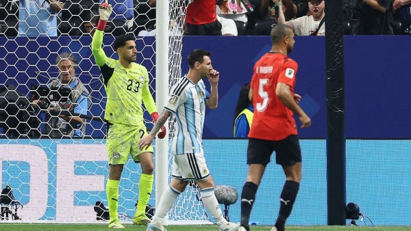 [Video] Messi botó penal frente a Egipto y se está quedando sin Mundial