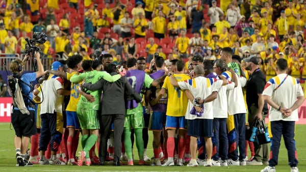 VIDEO - Así recibió 'El Tigre' a la Selección Colombia para el partido contra Suiza en el Mundial