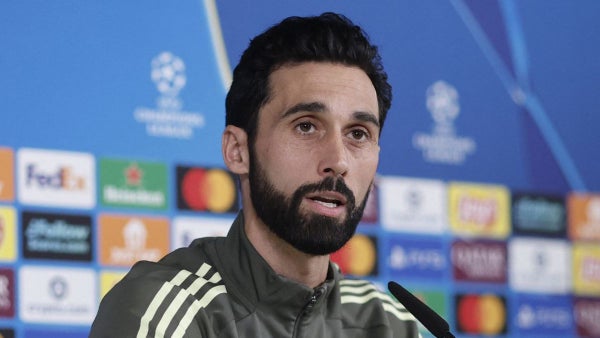 Oficial: Álvaro Arbeloa fue anunciado por un equipo de la Premier League tras salir de Real Madrid