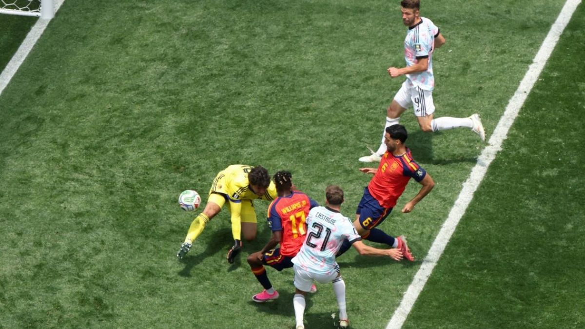 Otro gol de España.