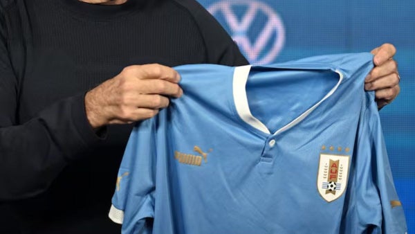 Uruguay encontró el reemplazo de Bielsa tras su fracaso en el Mundial