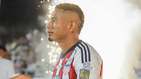 Junior sorprendió a todos con el reemplazo de Jhomier Guerrero