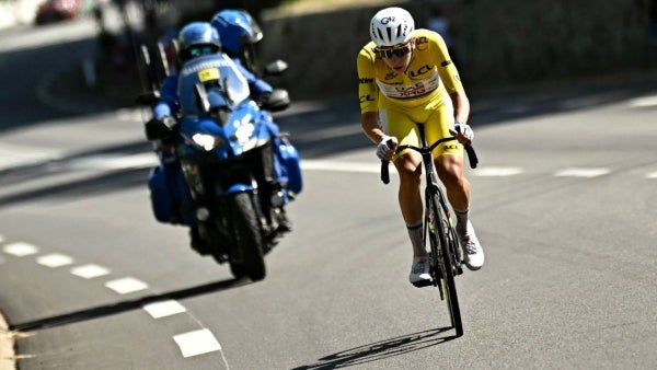 Pogačar sigue imbatible y gana la etapa 10 del Tour de Francia 2026