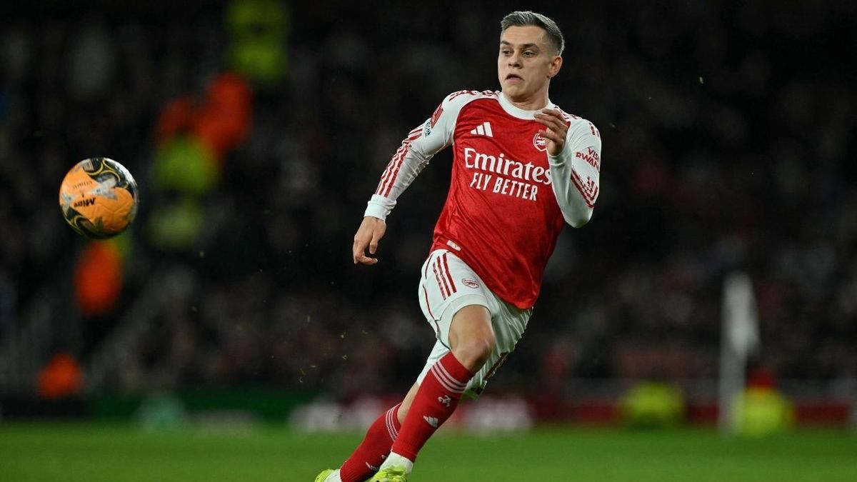 Leandro Trossard sale de Arsenal