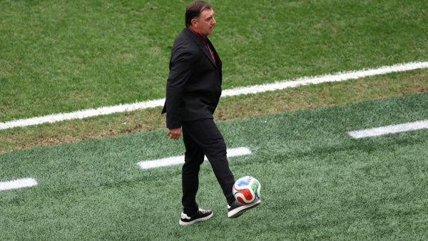 Referente de la Selección Colombia escudó a Lorenzo: esto dijo sobre la continuidad