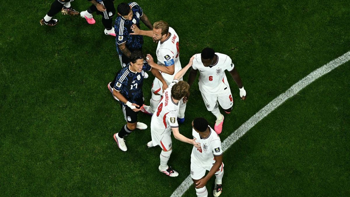 Este fue el picante cruce que hubo en el arranque de la semifinal entre Inglaterra vs Argentina