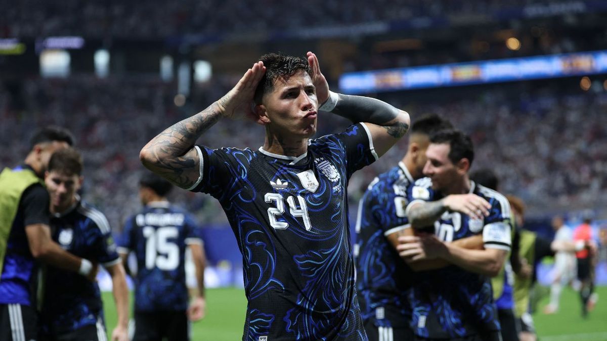 Enzo Fernández le devuelve la vida a Argentina en el Mundial empatando contra Inglaterra