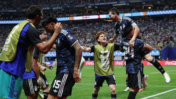 [Video] Argentina, con amor propio y gallardía, le remontó a Inglaterra y clasificó a la final