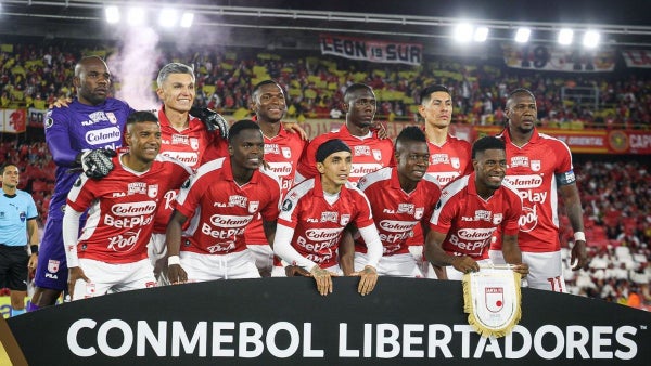 [Video] Así recibió el plantel de Santa Fe a Kevin Balanta