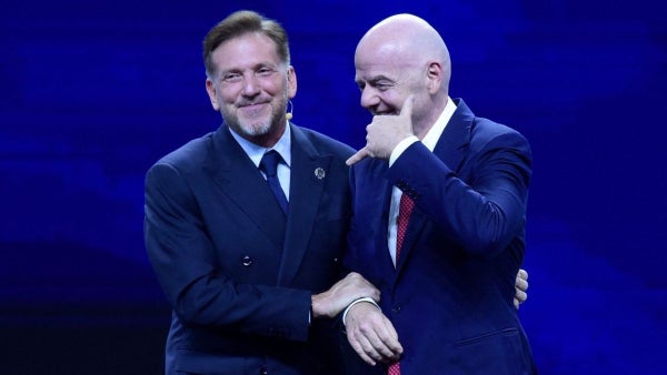 Presidente de CONMEBOL confirma que 64 equipos jugarán el Mundial 2030