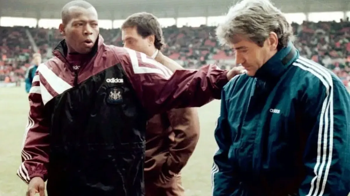 Faustino Asprilla y Kevin Keegan.