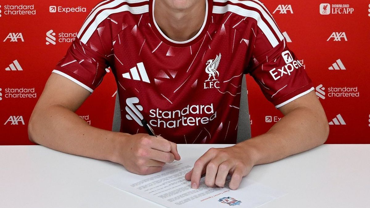 Liverpool hace oficial la contratación de un nuevo colombiano