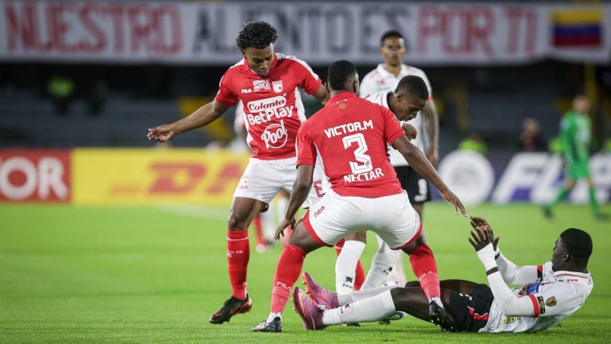 Hinchas de Santa Fe fueron empáticos con Venezuela y enviaron emotivo mensaje
