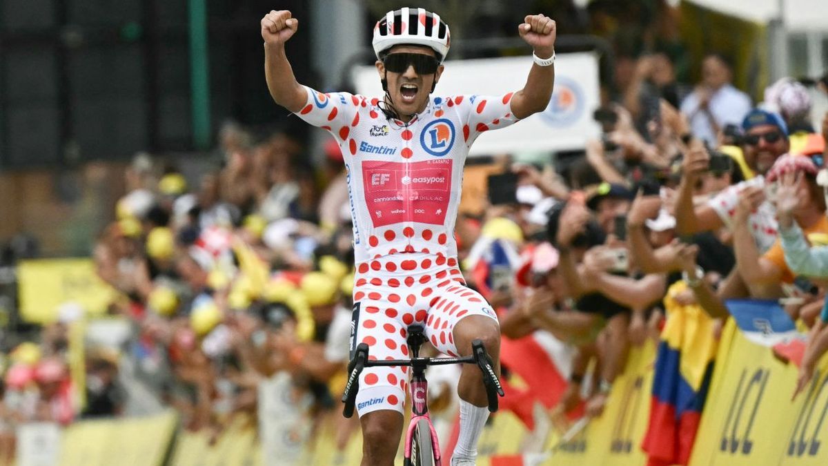 Richard Carapaz ganó la etapa 20 del Tour de Francia