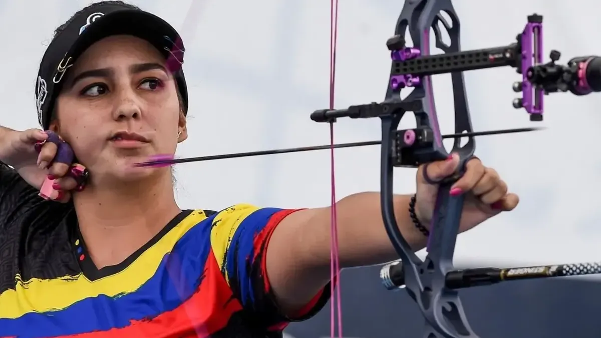 Sara López.