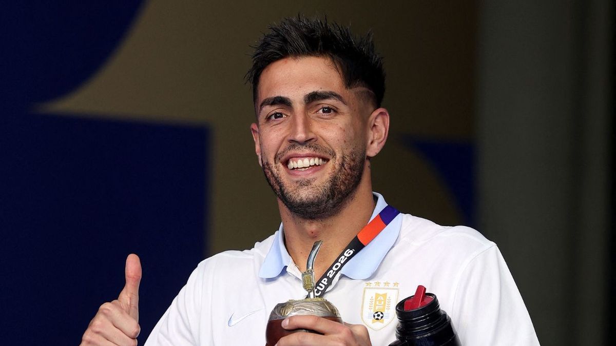 Santiago Mele fue presentado oficialmente por su nuevo equipo