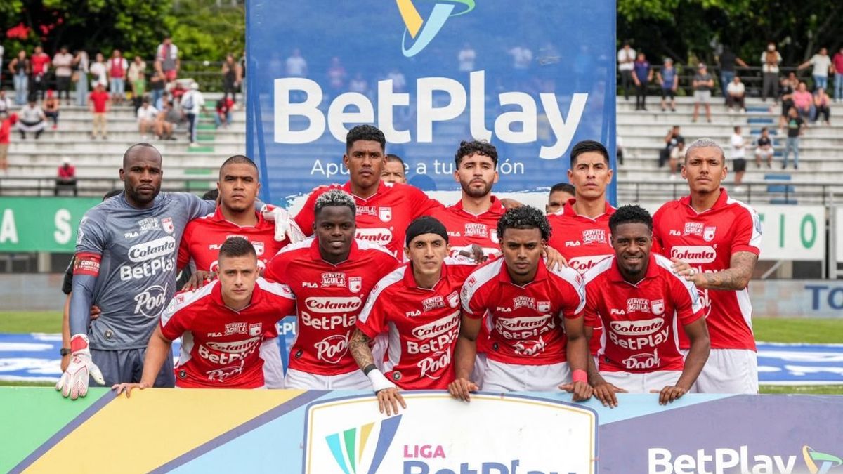 Los tres jugadores de Santa Fe que habrían despertado interés de otros clubes