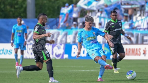 ¿Nacional podría perder los puntos ante Jaguares por los incidentes en la tribuna?