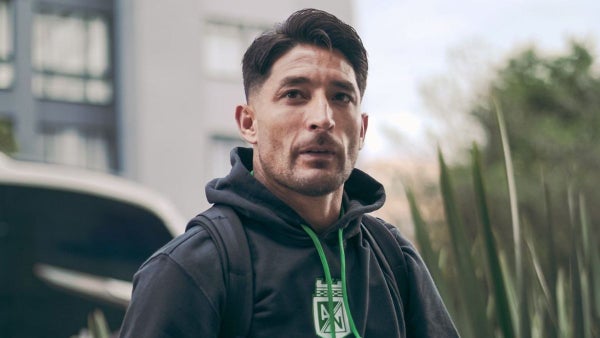 ¿Milton Casco sí se va de Nacional? Revelan decisión final