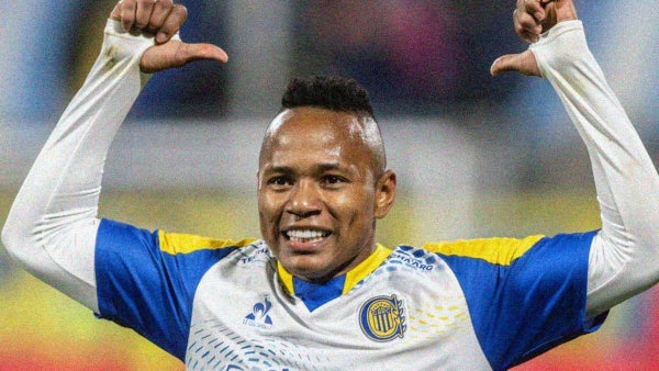 Campaz se olvida de América: figura y gol en Rosario Central lo confirma