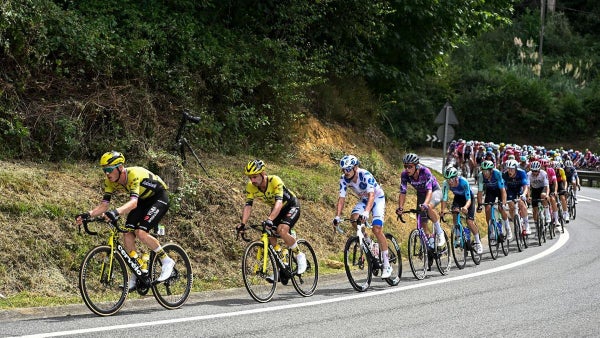 Tres colombianos que correrían la Vuelta a España 2026