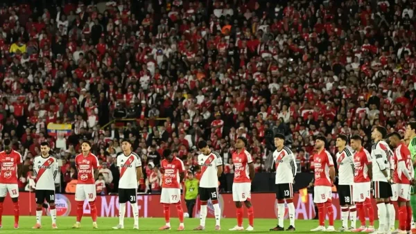 VIDEO | ¡Tensión en El Campín! Delegado de River habría discutido con hinchas de Santa Fe