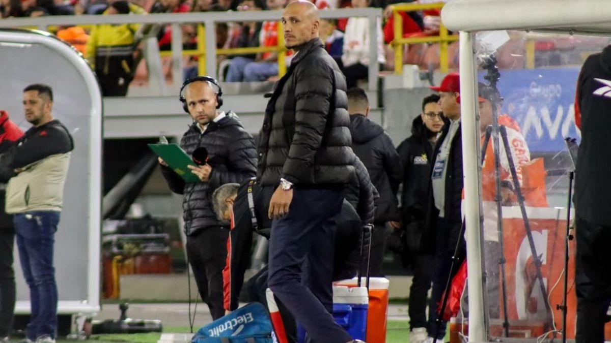 David González, entrenador de América