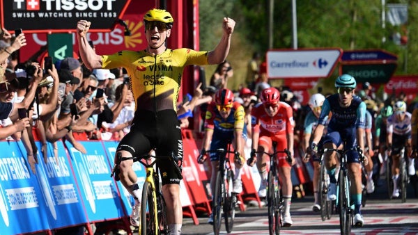 Matthew Brennan ganó la segunda etapa de la Vuelta a España