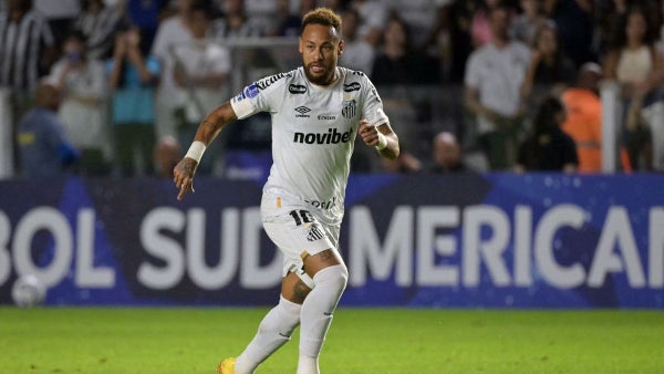 Neymar estalla contra el jardinero de Santos: