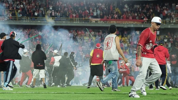 ¿Se queda sin público? Las restricciones que enfrenta Santa Fe tras los disturbios