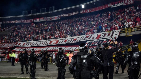 Independiente Santa Fe: la inesperada decisión que tomó con sus abonados para el clásico ante Millonarios
