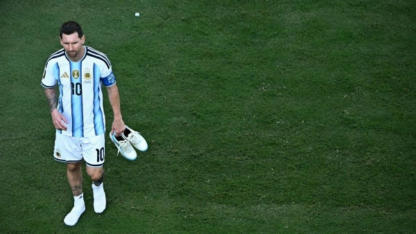 ¿Por qué se retiró Lionel Messi de la selección de Argentina?
