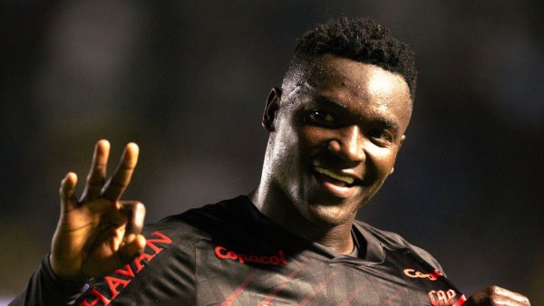 Histórico equipo de la Premier League quiere a Kevin Viveros: ¿Bombazo en el mercado?