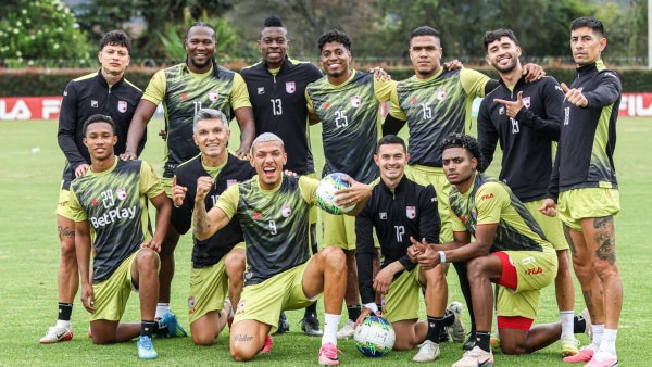 Santa Fe presenta tres 'refuerzos' para el clásico: ¿Se recuperó Rodallega?