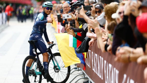 Final de infarto entre Santiago Buitrago y Brenner en la etapa 14 de la Vuelta a España
