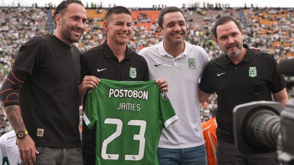 James Rodríguez, presentado en el Atanasio ¿Cuándo debutará con Nacional?