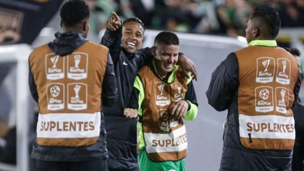 [Video] Así ovacionó El Campín a James en su debut con Nacional